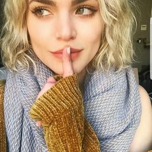 Meet your Posher, Felicity